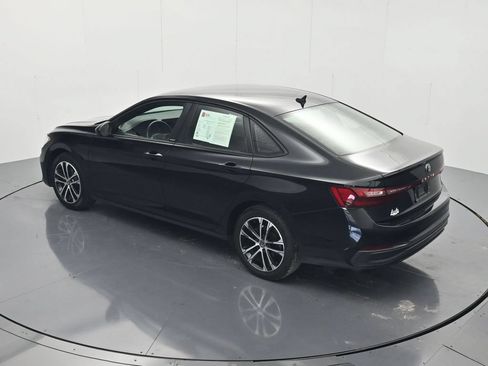 Used 2025 Volkswagen Jetta Sport FWD image 34