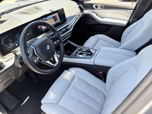 Used 2024 BMW X5 sDrive40i w/ Climate Comfort Package RWD image 18