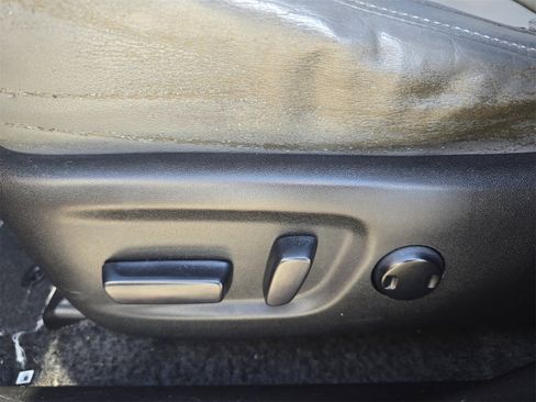 Used 2013 Toyota RAV4 Limited image 10