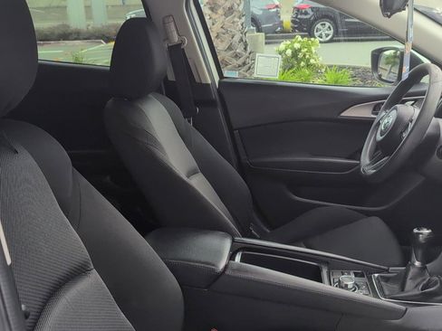 Used 2018 MAZDA MAZDA3 Sport image 14