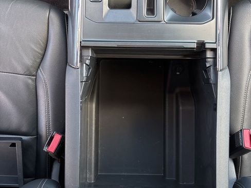 Used 2022 Ford F150 XLT w/ Equipment Group 302A High image 35