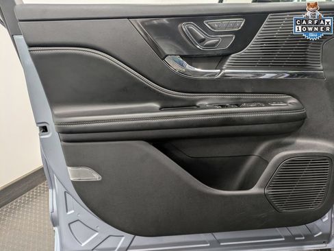 Certified 2022 Lincoln Corsair Reserve w/ Sport Package AWD/4WD image 11