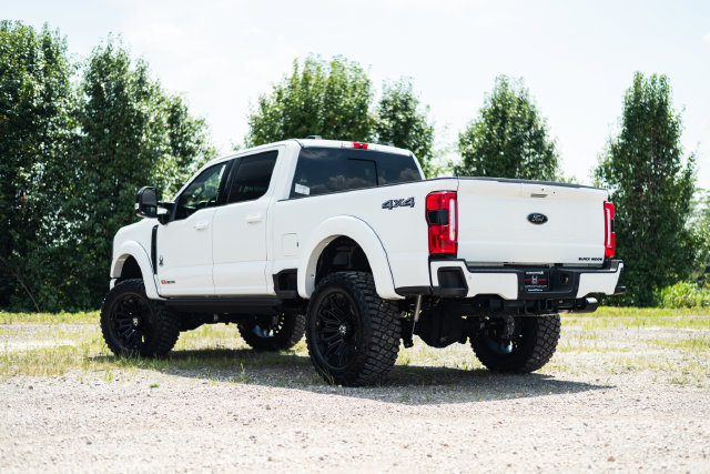 New 2026 Ford F250 Lariat w/ Black Appearance Package AWD/4WD image 11