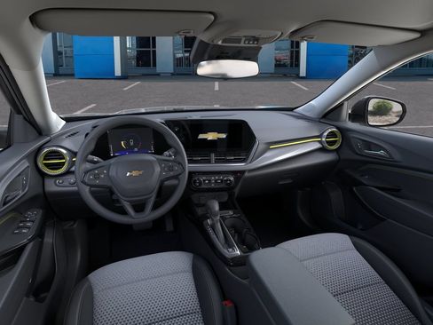 New 2026 Chevrolet Trax LT FWD image 15