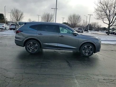 New 2026 Acura MDX w/ Advance Package image 3