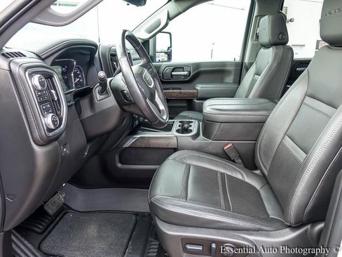 Used 2023 GMC Sierra 2500 Denali w/ Denali Ultimate Package image 9