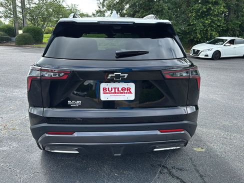 New 2025 Chevrolet Equinox ACTIV w/ Safety and Technology Package image 5