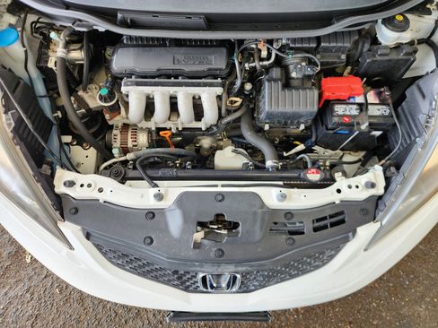 Used 2013 Honda Fit image 10