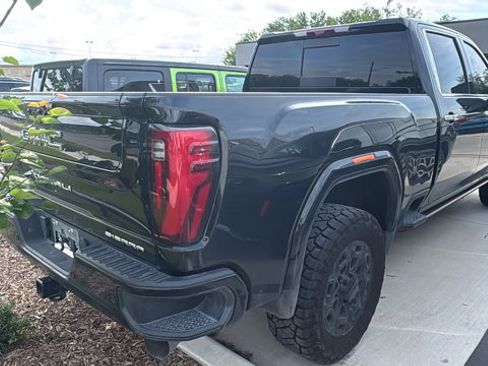 Used 2025 GMC Sierra 2500 Denali Ultimate w/ Max Trailering Package AWD/4WD image 4