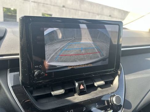 Used 2024 Toyota Corolla LE FWD image 24