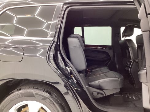 Used 2018 Mercedes-Benz GLS 450 4MATIC image 21