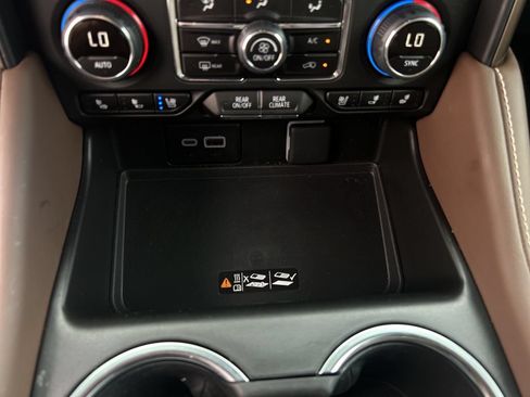 Certified 2024 Chevrolet Suburban High Country AWD/4WD image 27