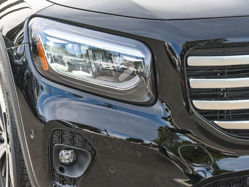 New 2026 Mercedes-Benz GLB 250 image 11