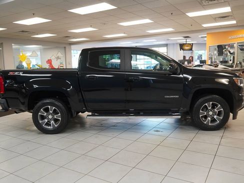 Used 2016 Chevrolet Colorado Z71 AWD/4WD image 12