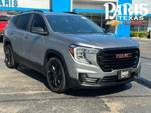 Used 2024 GMC Terrain SLE w/ Driver Convenience Package FWD image 1