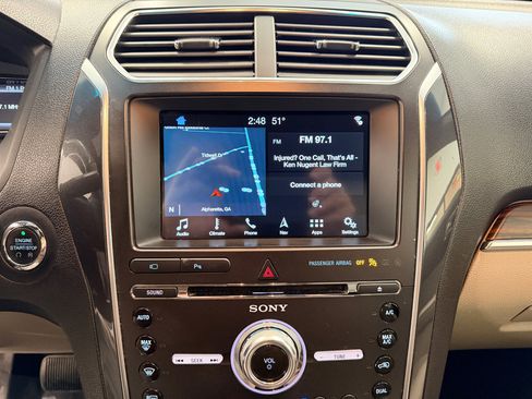 Used 2018 Ford Explorer Limited image 43