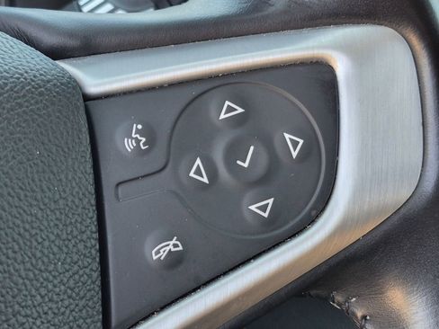 Used 2019 GMC Terrain SLE w/ Driver Convenience Package FWD image 17