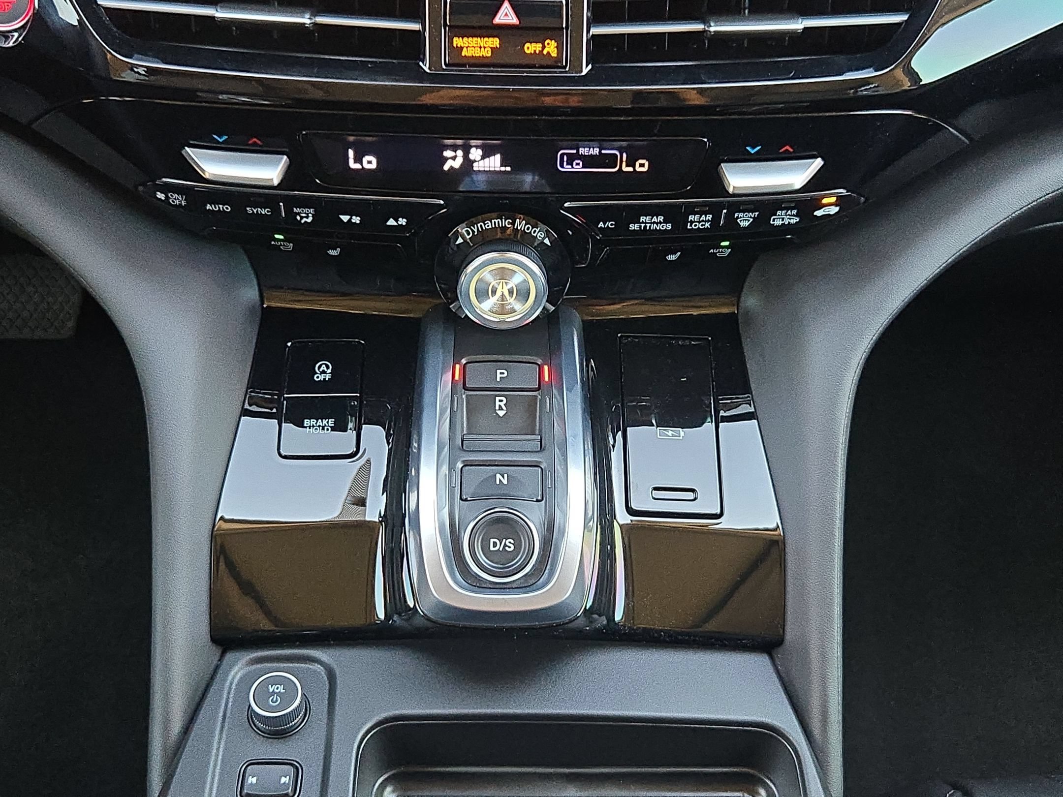 Certified 2026 Acura MDX w/ Technology Package FWD image 19