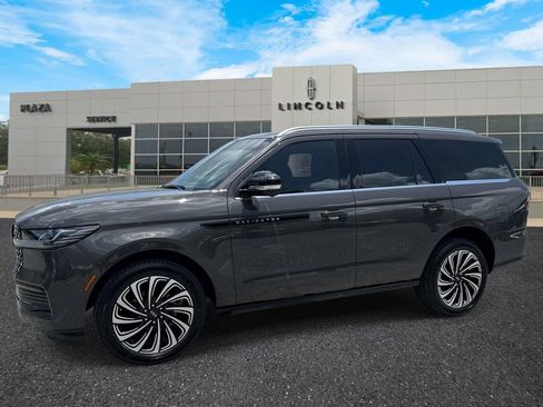 New 2026 Lincoln Navigator Black Label AWD/4WD image 7