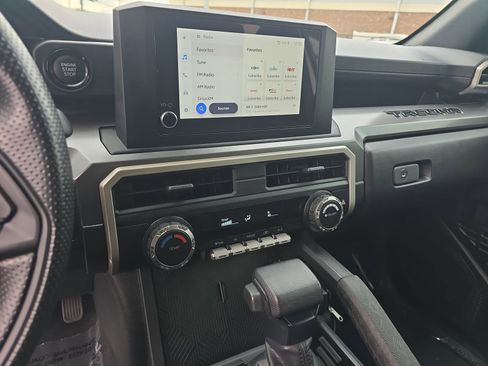 Used 2024 Toyota Tacoma SR5 image 26