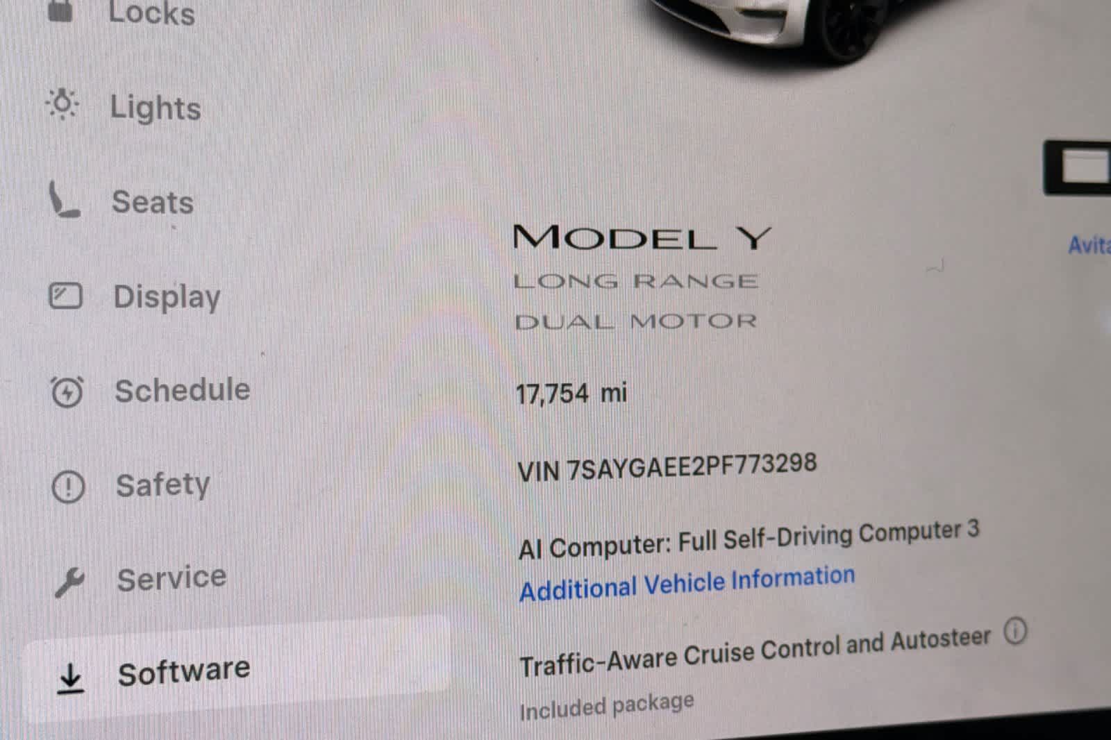 Used 2023 Tesla Model Y AWD image 28