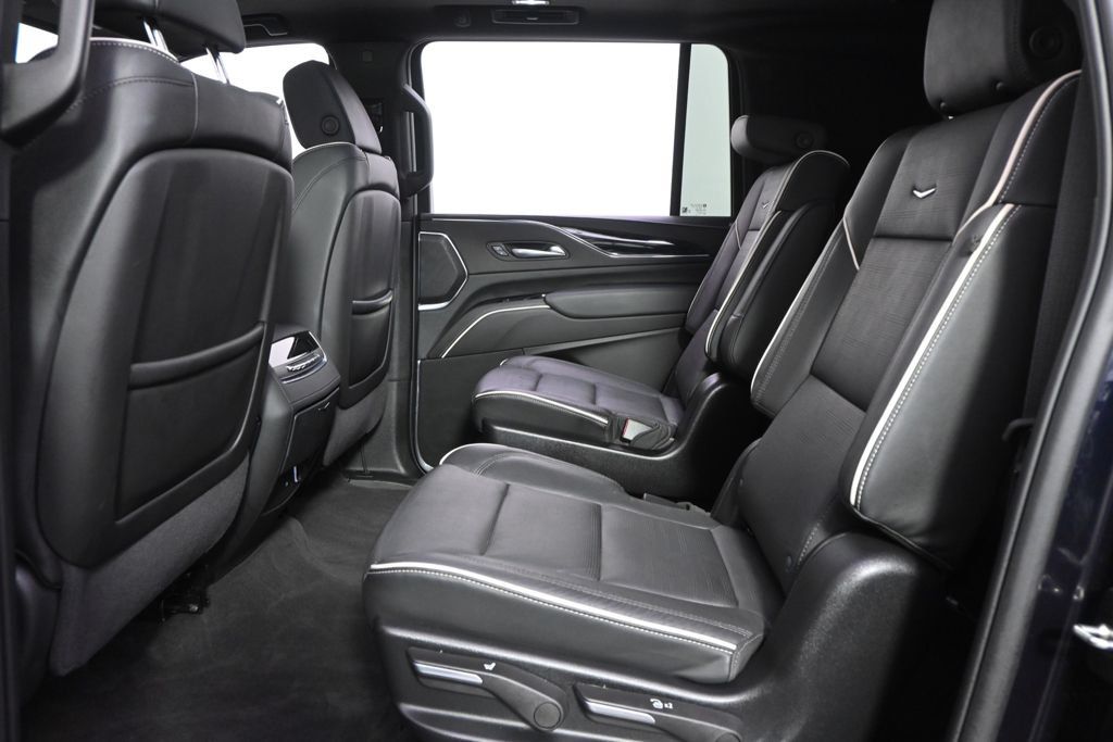 Certified 2024 Cadillac Escalade ESV Sport w/ Touring Package AWD/4WD image 22