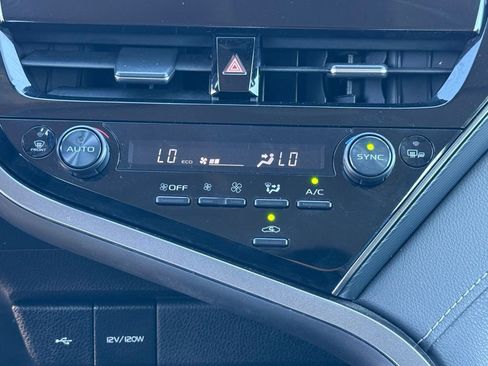 Used 2024 Toyota Camry SE image 36