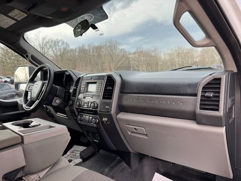 Used 2017 Ford F350 XL w/ Power Equipment Group image 19