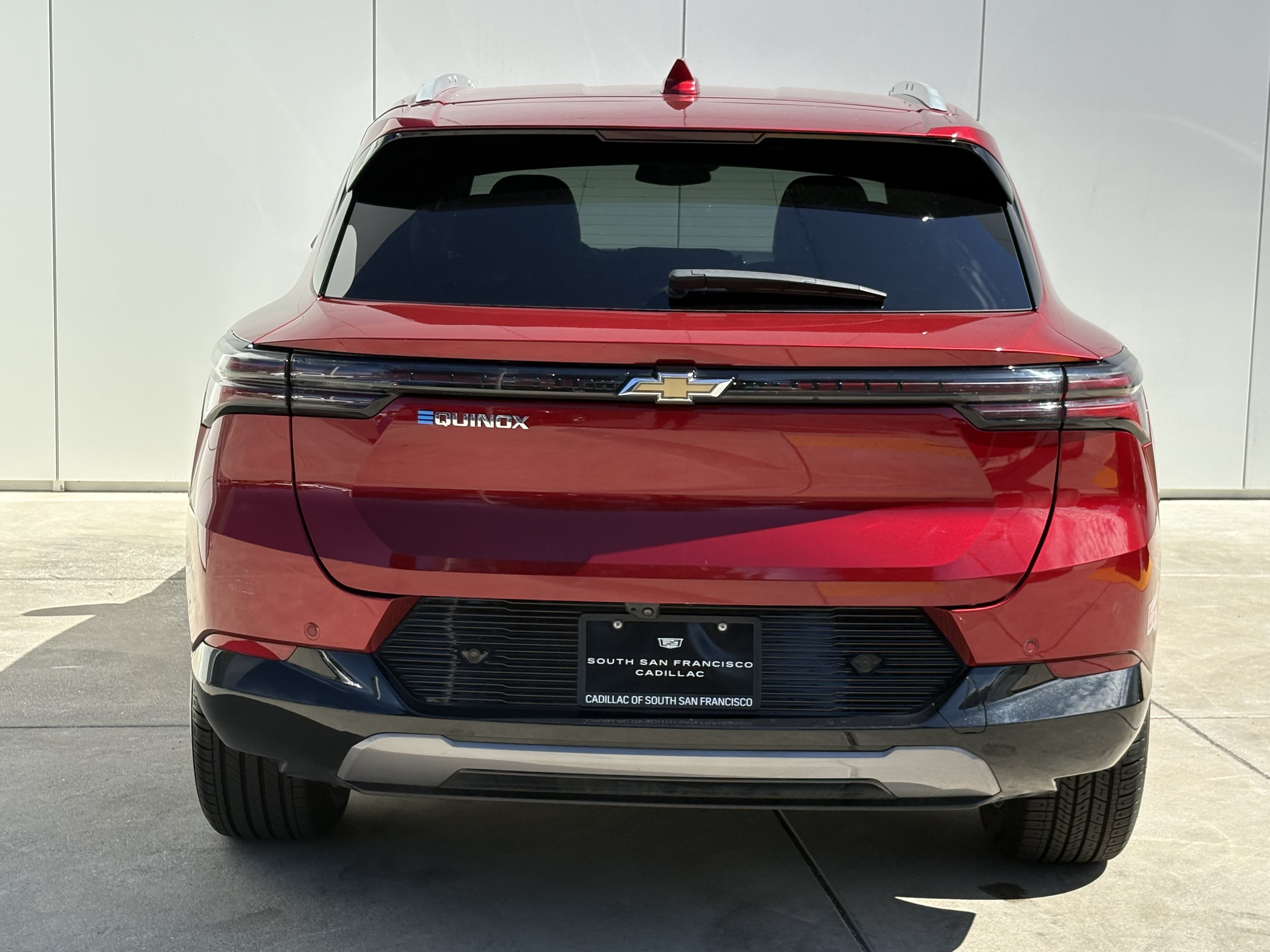Used 2024 Chevrolet Equinox EV LT FWD image 8