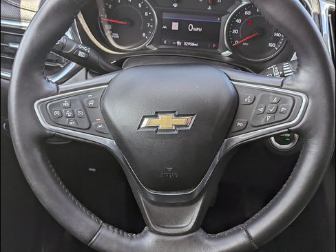 Used 2022 Chevrolet Equinox Premier AWD/4WD image 29