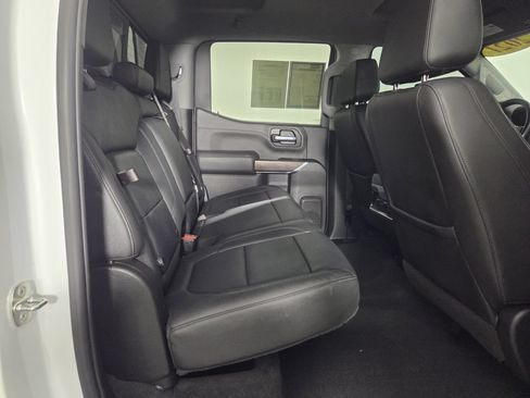 Used 2021 GMC Sierra 1500 SLT w/ SLT Convenience Package AWD/4WD image 29