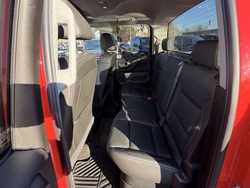 Used 2018 Chevrolet Silverado 1500 LT w/ All Star Edition image 9