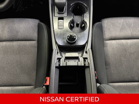 Certified 2025 Nissan Rogue SV AWD/4WD image 31