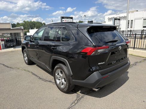 Used 2024 Toyota RAV4 XLE w/ Convenience Package AWD/4WD image 5