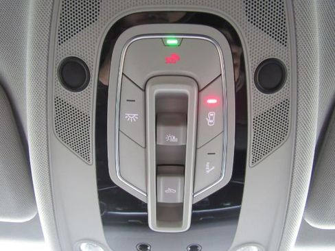 Used 2023 Audi Q8 Premium Plus w/ Premium Plus Package image 53