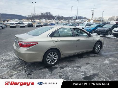 Used 2017 Toyota Camry XLE w/ Moonroof Package image 4