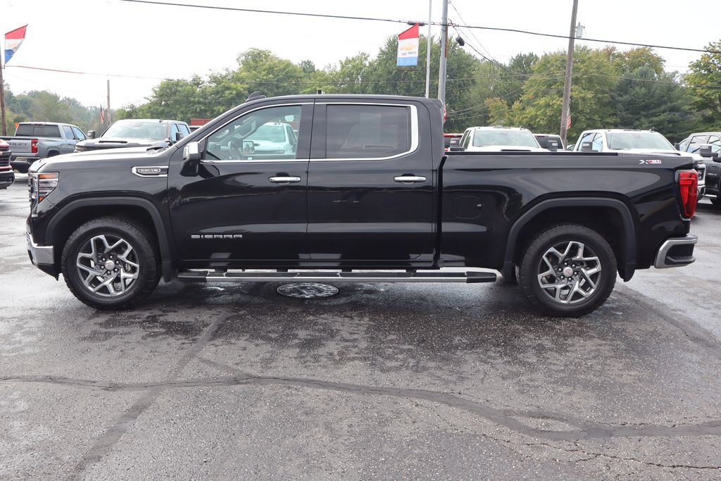 Used 2024 GMC Sierra 1500 SLT w/ SLT Premium Plus Package AWD/4WD image 28