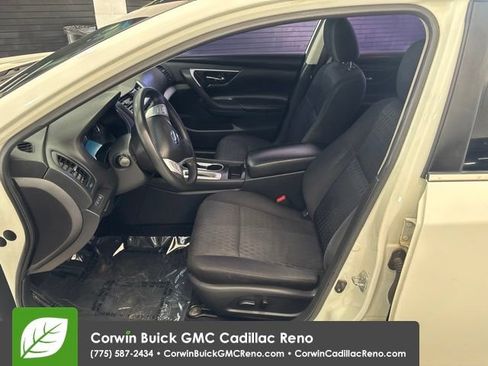 Used 2017 Nissan Altima 2.5 S w/ Power Driver Seat Package FWD image 12