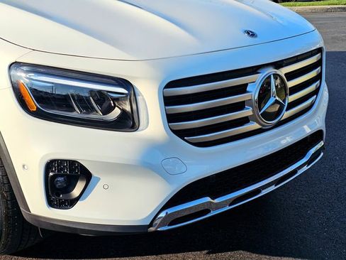 New 2026 Mercedes-Benz GLB 250 4MATIC image 3