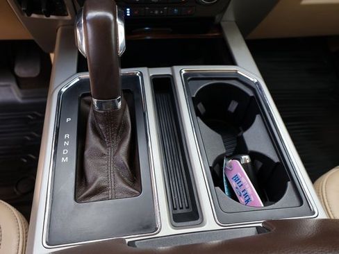 Certified 2019 Ford F150 Lariat w/ Equipment Group 502A Luxury image 25