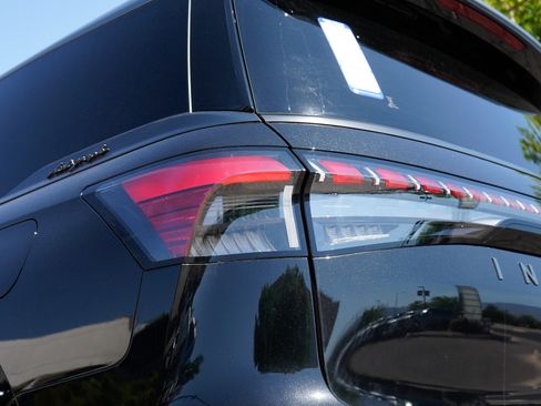 New 2026 INFINITI QX80 Autograph AWD/4WD image 8
