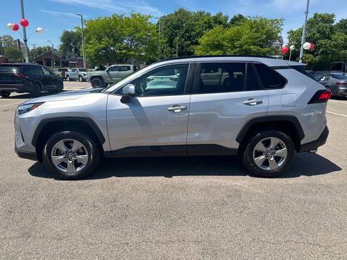 Used 2024 Toyota RAV4 XLE w/ Convenience Package AWD/4WD image 4