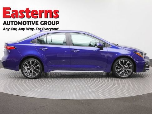 Used 2022 Toyota Corolla SE FWD image 4