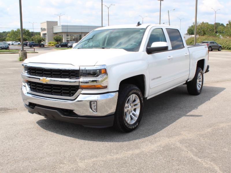 Used 2018 Chevrolet Silverado 1500 LT w/ All Star Edition AWD/4WD image 3
