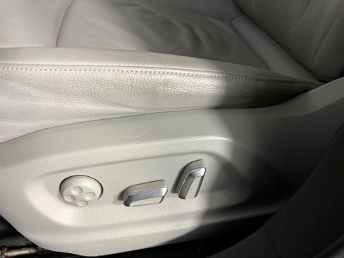 Used 2018 Audi Q3 2.0T Premium w/ Convenience Package image 21