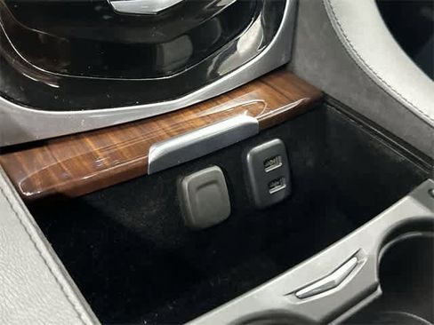 Used 2020 Cadillac Escalade Luxury image 25