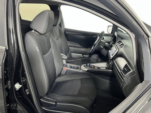 Used 2023 Nissan Leaf S image 28