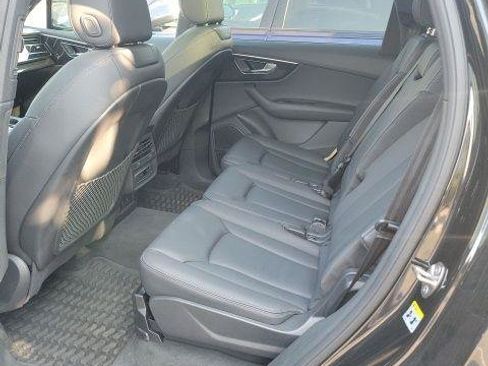 Used 2026 Audi Q7 2.0T Premium w/ Convenience Plus Package AWD/4WD image 5