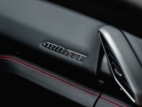 Used 2018 Ferrari 488 GTB RWD image 56