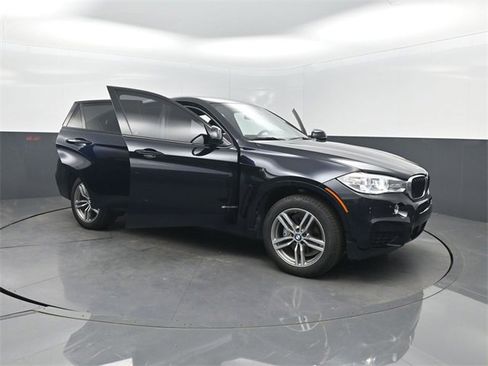 Used 2019 BMW X6 sDrive35i w/ M Sport Package image 39